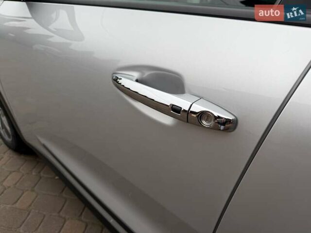 Сірий Кіа Niro, об'ємом двигуна 0 л та пробігом 71 тис. км за 21999 $, фото 21 на Automoto.ua