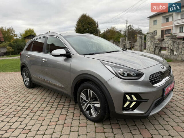 Киа Niro 2020 в Калуше на Automoto.ua Серый Киа Niro, объемом двигателя 1.58 л и пробегом 102 тыс. км за 19600 $, фото 9 на Automoto.ua