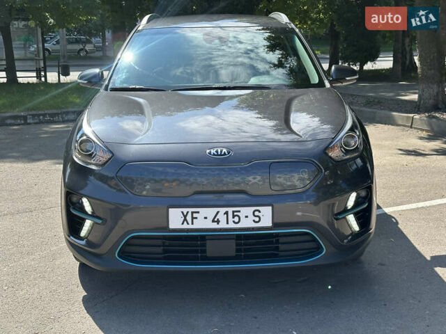 Сірий Кіа Niro, об'ємом двигуна 0 л та пробігом 143 тис. км за 17900 $, фото 1 на Automoto.ua