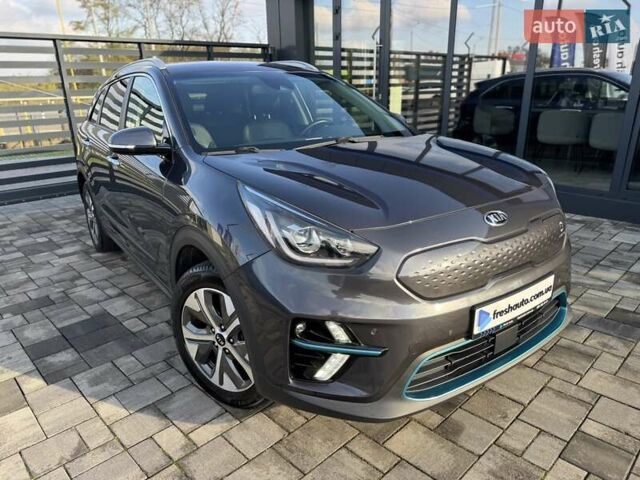 Серый Киа Niro, объемом двигателя 0 л и пробегом 142 тыс. км за 18900 $, фото 2 на Automoto.ua