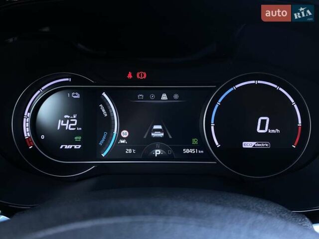 Серый Киа Niro, объемом двигателя 0 л и пробегом 58 тыс. км за 23200 $, фото 36 на Automoto.ua