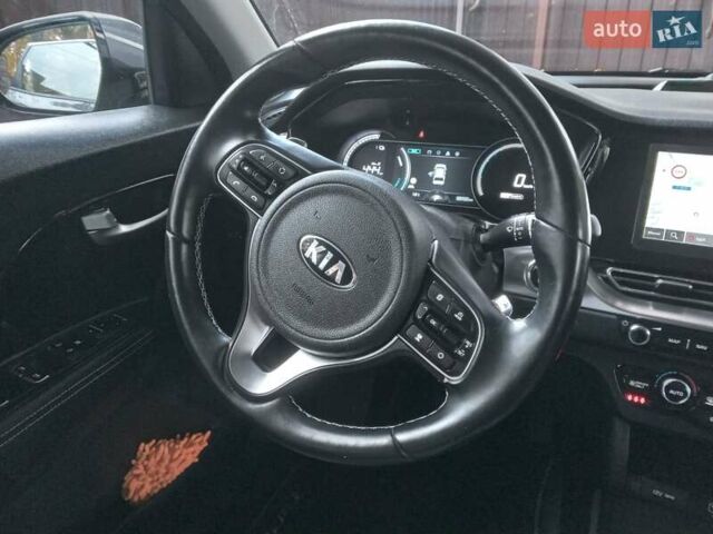 Киа Niro 2020 в Ирпене на Automoto.ua Серый Киа Niro, объемом двигателя 0 л и пробегом 99 тыс. км за 20490 $, фото 73 на Automoto.ua