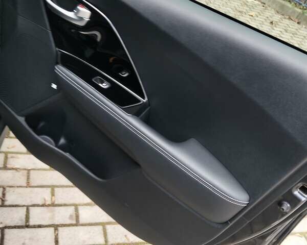 Серый Киа Niro, объемом двигателя 0 л и пробегом 85 тыс. км за 18750 $, фото 25 на Automoto.ua