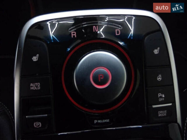 Серый Киа Niro, объемом двигателя 0 л и пробегом 108 тыс. км за 19900 $, фото 12 на Automoto.ua