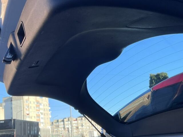 Сірий Кіа Niro, об'ємом двигуна 0 л та пробігом 89 тис. км за 437 $, фото 20 на Automoto.ua