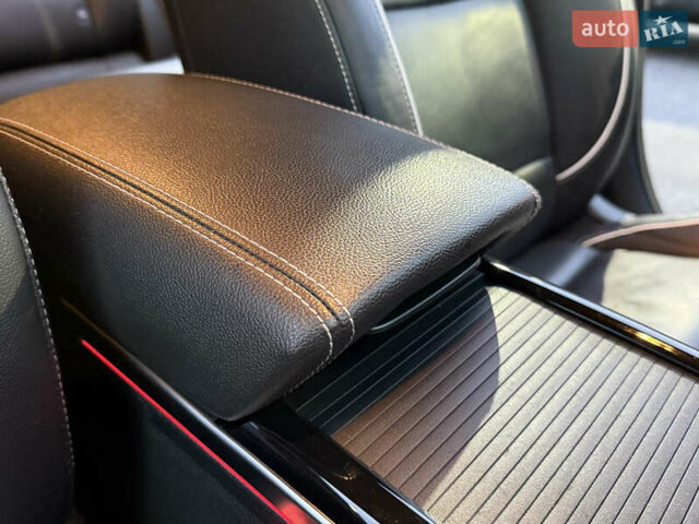 Серый Киа Niro, объемом двигателя 0 л и пробегом 165 тыс. км за 18000 $, фото 88 на Automoto.ua