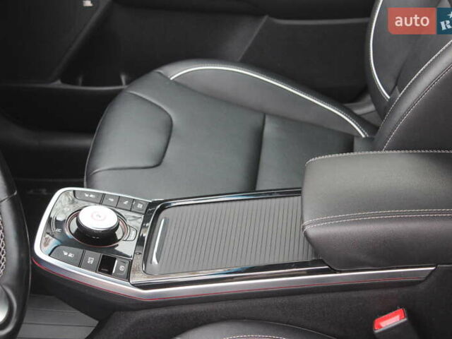 Сірий Кіа Niro, об'ємом двигуна 0 л та пробігом 74 тис. км за 19990 $, фото 23 на Automoto.ua