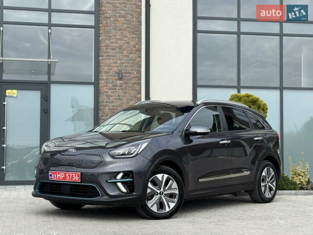 Серый Киа Niro, объемом двигателя 0 л и пробегом 139 тыс. км за 18900 $, фото 1 на Automoto.ua