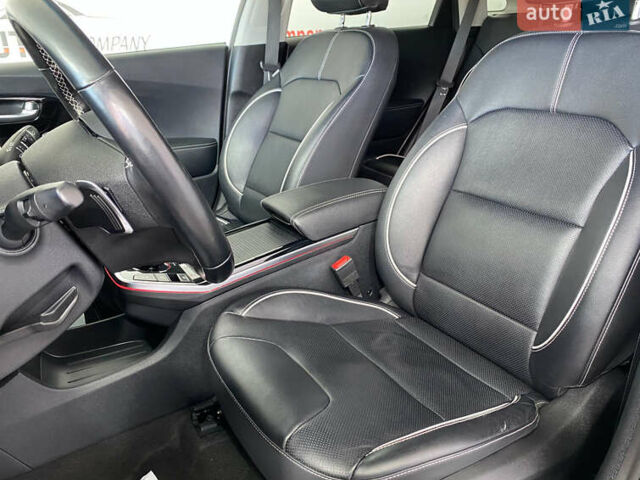 Сірий Кіа Niro, об'ємом двигуна 0 л та пробігом 158 тис. км за 19950 $, фото 6 на Automoto.ua