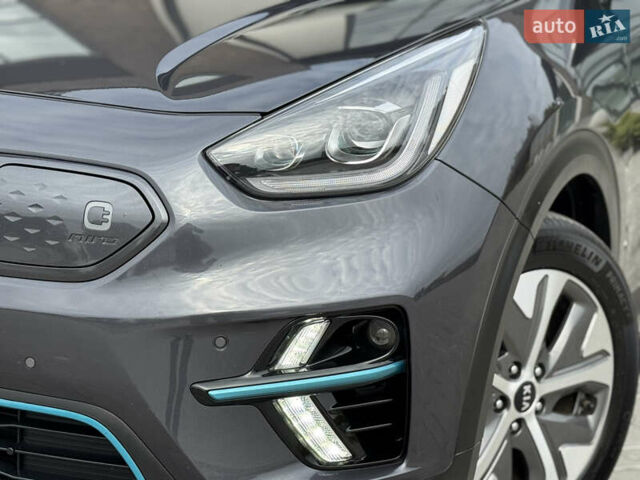 Серый Киа Niro, объемом двигателя 0 л и пробегом 139 тыс. км за 18900 $, фото 15 на Automoto.ua