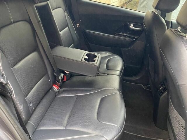 Киа Niro 2020 в Тернополе на Automoto.ua Серый Киа Niro, объемом двигателя 0 л и пробегом 149 тыс. км за 18700 $, фото 13 на Automoto.ua