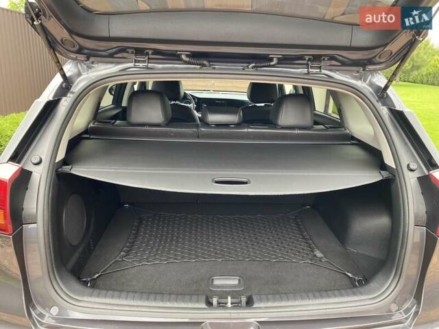 Серый Киа Niro, объемом двигателя 0 л и пробегом 117 тыс. км за 20470 $, фото 38 на Automoto.ua