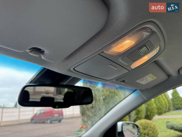 Серый Киа Niro, объемом двигателя 0 л и пробегом 118 тыс. км за 19350 $, фото 73 на Automoto.ua