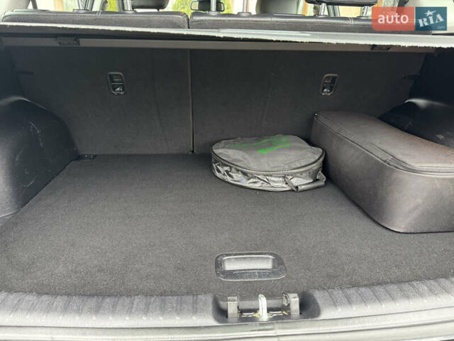 Серый Киа Niro, объемом двигателя 0 л и пробегом 158 тыс. км за 17750 $, фото 81 на Automoto.ua