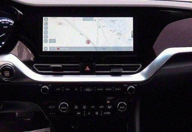 Серый Киа Niro, объемом двигателя 0 л и пробегом 44 тыс. км за 17500 $, фото 9 на Automoto.ua