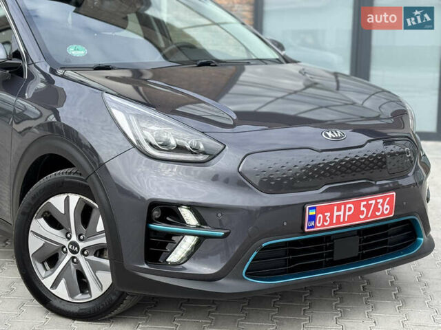 Серый Киа Niro, объемом двигателя 0 л и пробегом 139 тыс. км за 18900 $, фото 9 на Automoto.ua