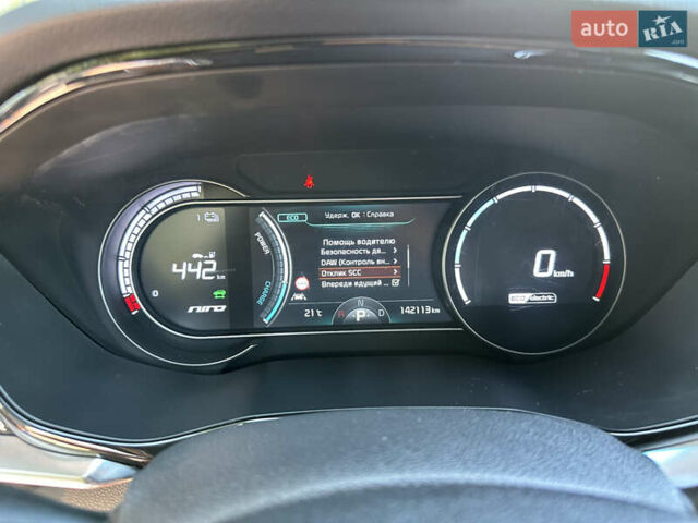 Сірий Кіа Niro, об'ємом двигуна 0 л та пробігом 143 тис. км за 17900 $, фото 46 на Automoto.ua