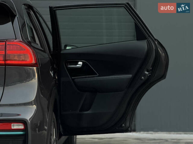 Серый Киа Niro, объемом двигателя 0 л и пробегом 164 тыс. км за 17550 $, фото 34 на Automoto.ua