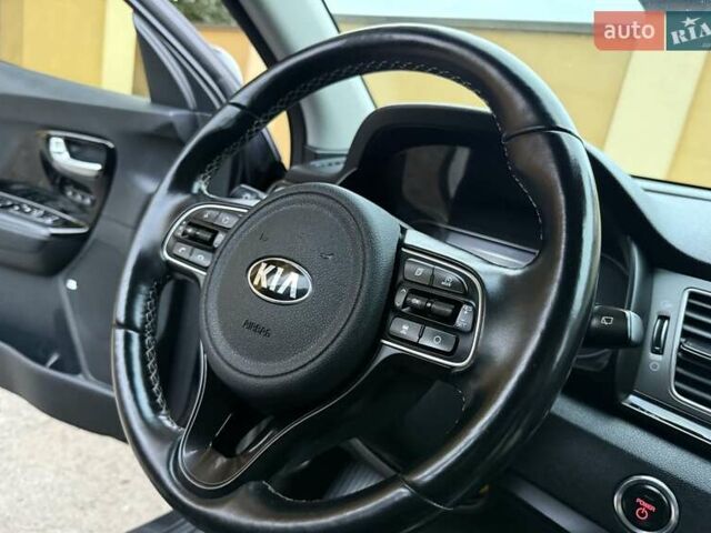 Киа Niro 2020 в Львове на Automoto.ua Серый Киа Niro, объемом двигателя 0 л и пробегом 136 тыс. км за 17950 $, фото 69 на Automoto.ua