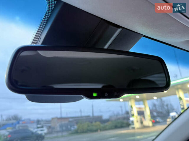 Серый Киа Niro, объемом двигателя 0 л и пробегом 165 тыс. км за 18000 $, фото 57 на Automoto.ua