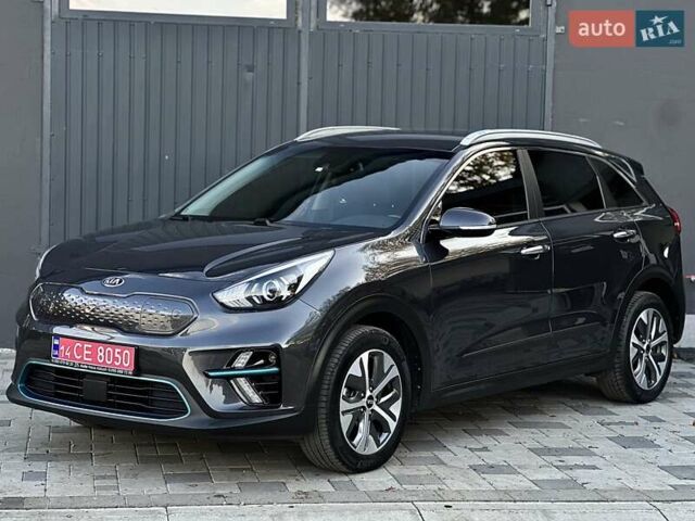 Серый Киа Niro, объемом двигателя 0 л и пробегом 88 тыс. км за 18500 $, фото 39 на Automoto.ua