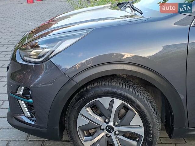 Киа Niro 2020 в Ровно на Automoto.ua Серый Киа Niro, объемом двигателя 0 л и пробегом 125 тыс. км за 19850 $, фото 13 на Automoto.ua
