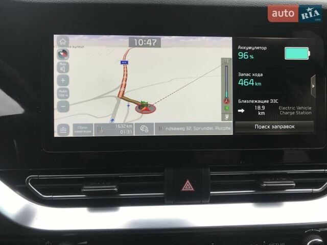 Серый Киа Niro, объемом двигателя 0 л и пробегом 90 тыс. км за 19900 $, фото 29 на Automoto.ua