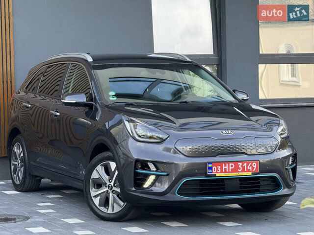 Киа Niro 2020 в Трускавце на Automoto.ua Серый Киа Niro, объемом двигателя 0 л и пробегом 70 тыс. км за 19250 $, фото 1 на Automoto.ua