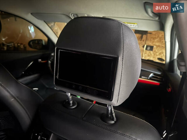 Сірий Кіа Niro, об'ємом двигуна 0 л та пробігом 120 тис. км за 22200 $, фото 29 на Automoto.ua