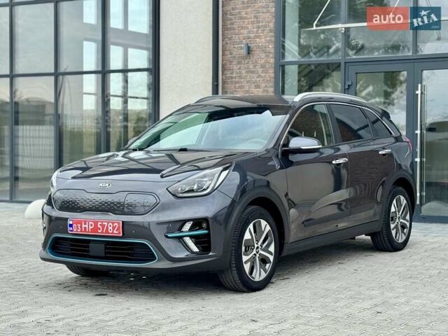 Серый Киа Niro, объемом двигателя 0 л и пробегом 150 тыс. км за 18500 $, фото 11 на Automoto.ua