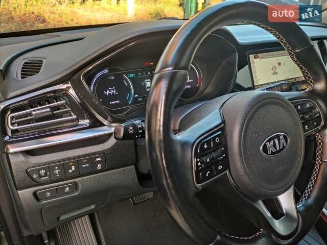 Киа Niro 2020 в Ровно на Automoto.ua Серый Киа Niro, объемом двигателя 0 л и пробегом 125 тыс. км за 19850 $, фото 76 на Automoto.ua