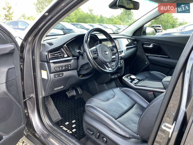 Киа Niro 2020 в Львове на Automoto.ua Серый Киа Niro, объемом двигателя 0 л и пробегом 116 тыс. км за 20800 $, фото 40 на Automoto.ua
