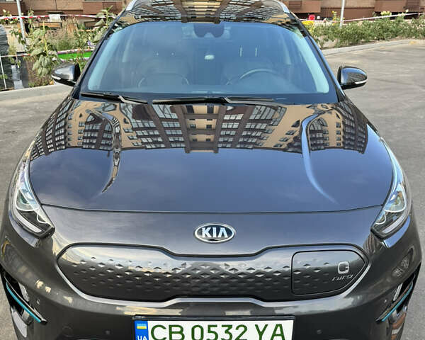 Серый Киа Niro, объемом двигателя 0 л и пробегом 93 тыс. км за 22500 $, фото 1 на Automoto.ua