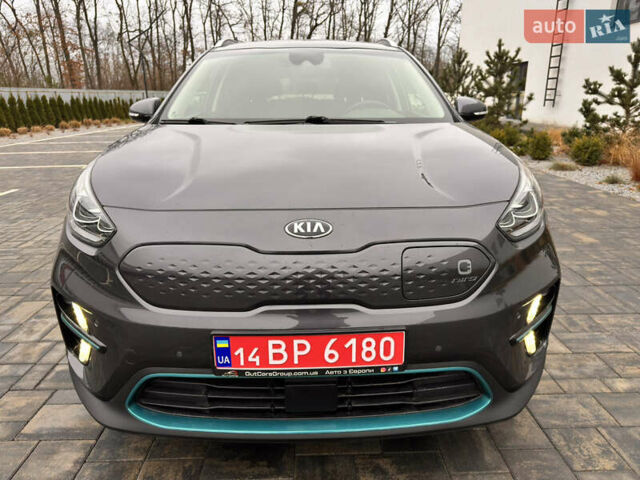 Серый Киа Niro, объемом двигателя 0 л и пробегом 77 тыс. км за 19500 $, фото 11 на Automoto.ua