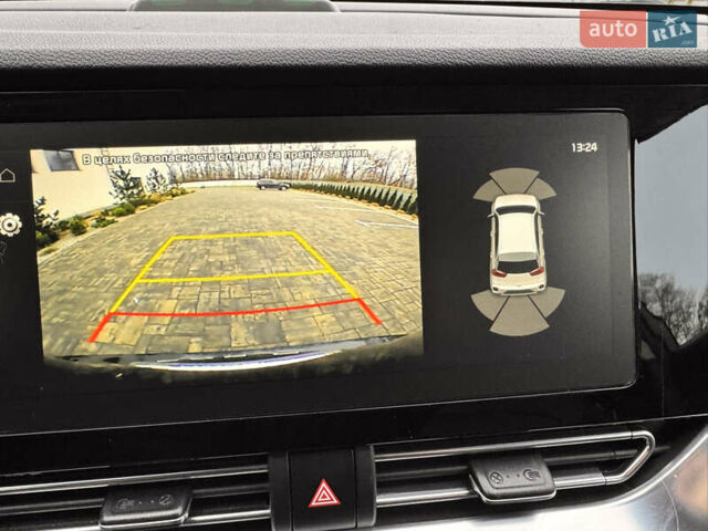 Серый Киа Niro, объемом двигателя 0 л и пробегом 77 тыс. км за 19500 $, фото 38 на Automoto.ua