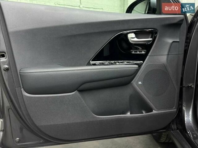 Серый Киа Niro, объемом двигателя 0 л и пробегом 153 тыс. км за 18558 $, фото 12 на Automoto.ua