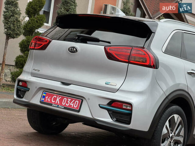 Серый Киа Niro, объемом двигателя 0 л и пробегом 118 тыс. км за 19350 $, фото 56 на Automoto.ua