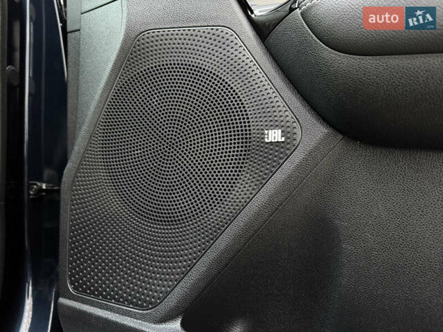 Серый Киа Niro, объемом двигателя 0 л и пробегом 156 тыс. км за 18500 $, фото 58 на Automoto.ua