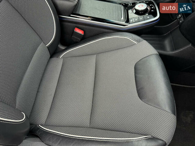 Серый Киа Niro, объемом двигателя 0 л и пробегом 158 тыс. км за 17750 $, фото 58 на Automoto.ua