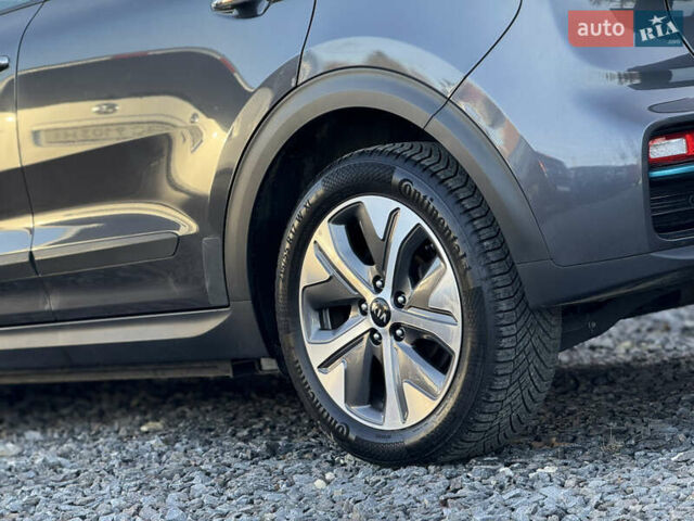 Сірий Кіа Niro, об'ємом двигуна 0 л та пробігом 102 тис. км за 18900 $, фото 18 на Automoto.ua