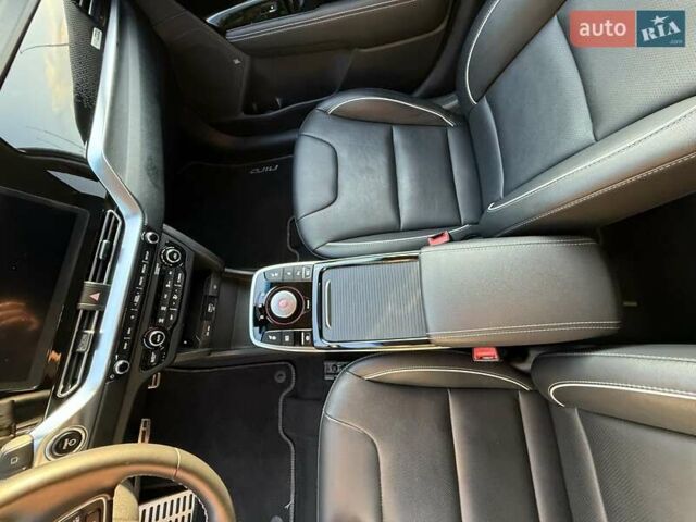 Серый Киа Niro, объемом двигателя 0 л и пробегом 57 тыс. км за 23299 $, фото 25 на Automoto.ua