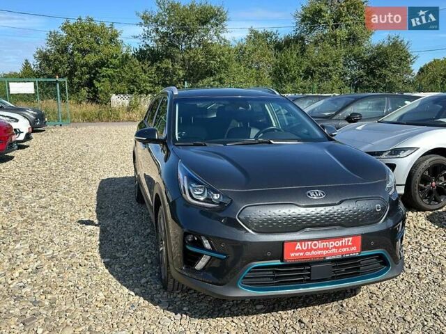 Серый Киа Niro, объемом двигателя 0 л и пробегом 97 тыс. км за 23200 $, фото 24 на Automoto.ua