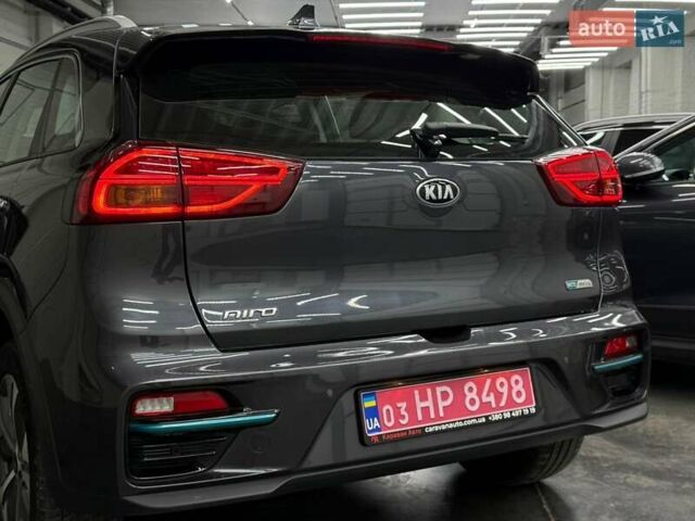 Сірий Кіа Niro, об'ємом двигуна 0 л та пробігом 114 тис. км за 18329 $, фото 5 на Automoto.ua