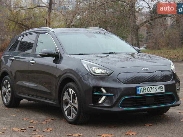 Сірий Кіа Niro, об'ємом двигуна 0 л та пробігом 74 тис. км за 19990 $, фото 6 на Automoto.ua