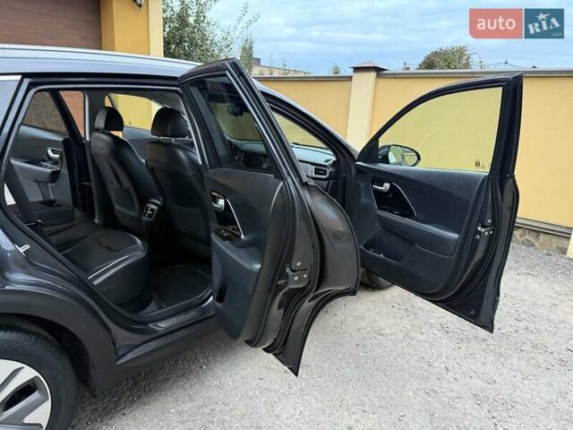 Киа Niro 2020 в Львове на Automoto.ua Серый Киа Niro, объемом двигателя 0 л и пробегом 136 тыс. км за 17950 $, фото 59 на Automoto.ua
