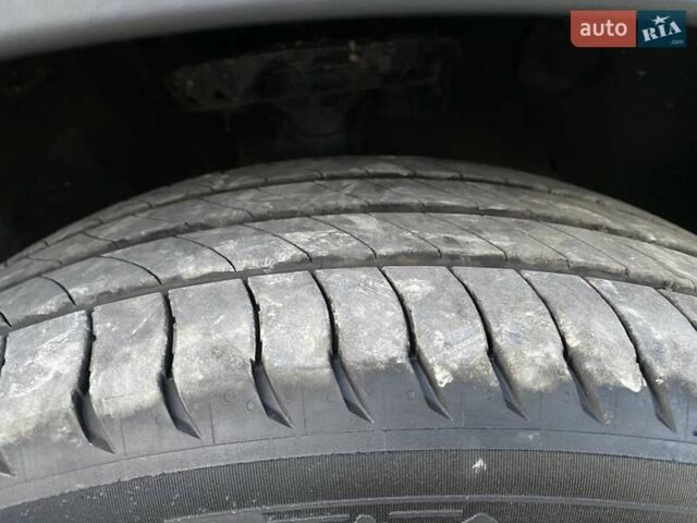 Сірий Кіа Niro, об'ємом двигуна 0 л та пробігом 107 тис. км за 21950 $, фото 33 на Automoto.ua