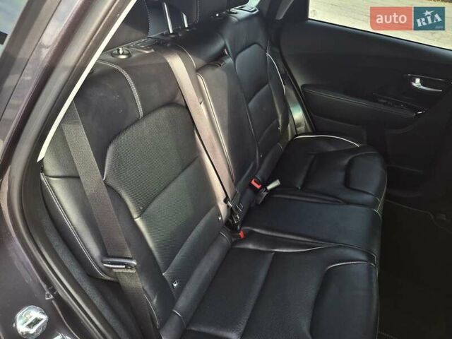 Сірий Кіа Niro, об'ємом двигуна 0 л та пробігом 126 тис. км за 20900 $, фото 32 на Automoto.ua