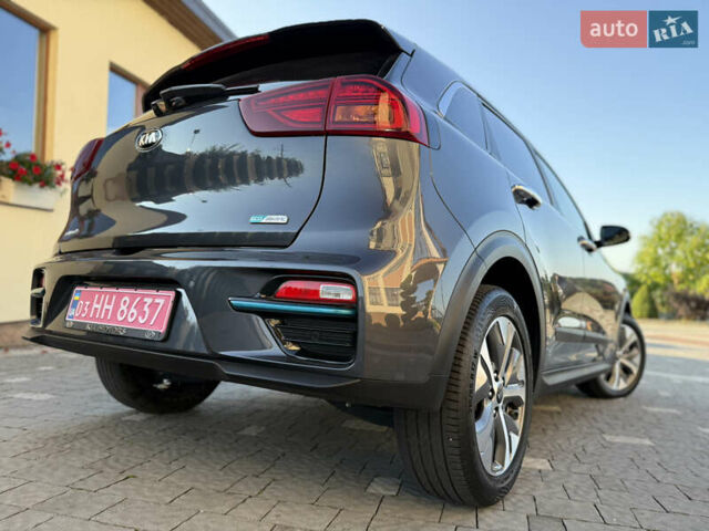 Серый Киа Niro, объемом двигателя 0 л и пробегом 145 тыс. км за 18800 $, фото 42 на Automoto.ua