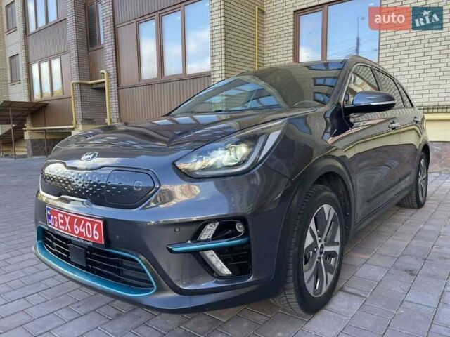 Серый Киа Niro, объемом двигателя 0 л и пробегом 125 тыс. км за 19250 $, фото 26 на Automoto.ua