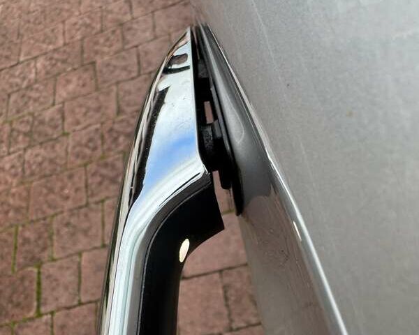 Сірий Кіа Niro, об'ємом двигуна 0 л та пробігом 118 тис. км за 19300 $, фото 18 на Automoto.ua